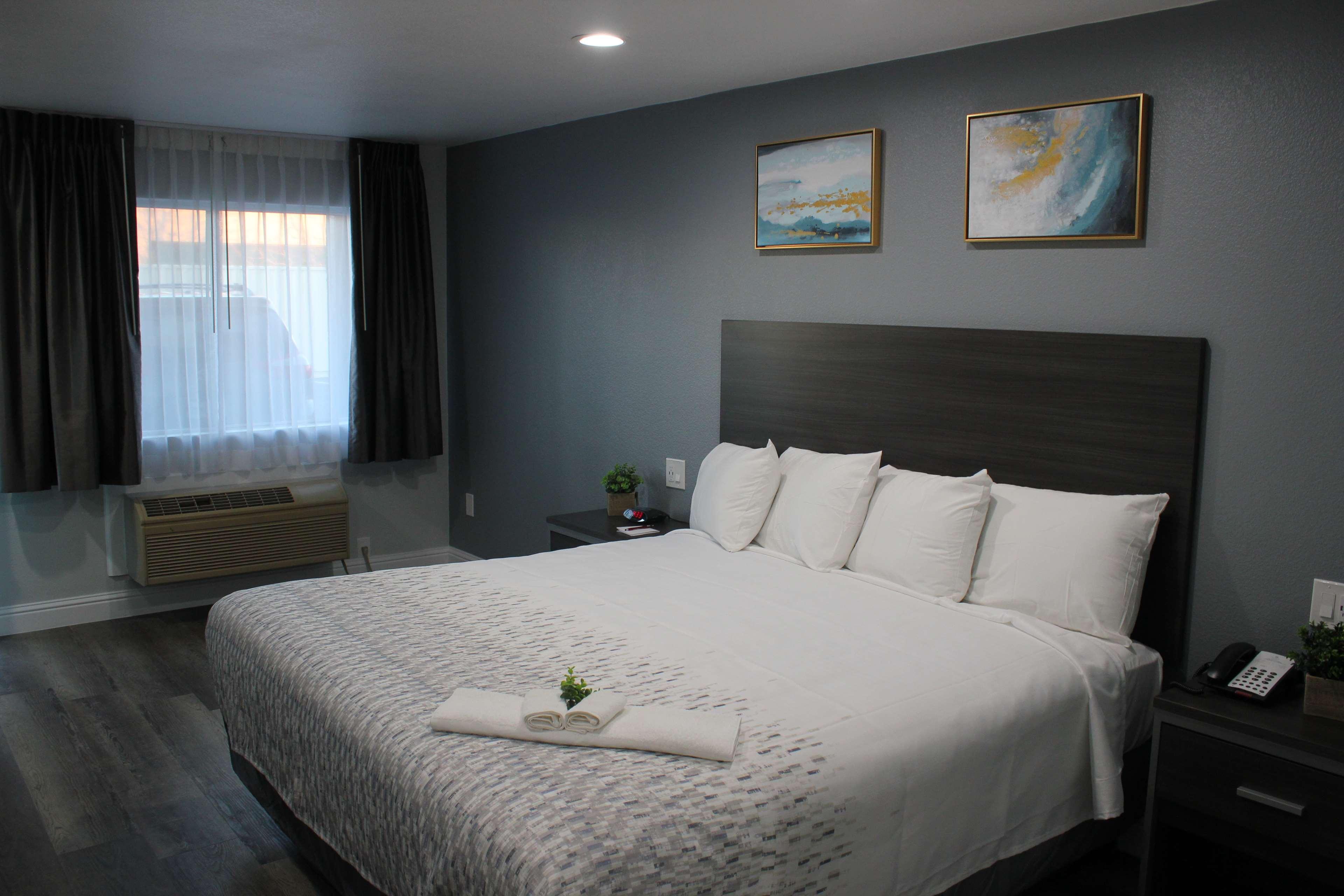 Surestay Hotel By Best Western Chowchilla Yosemite Exterior photo