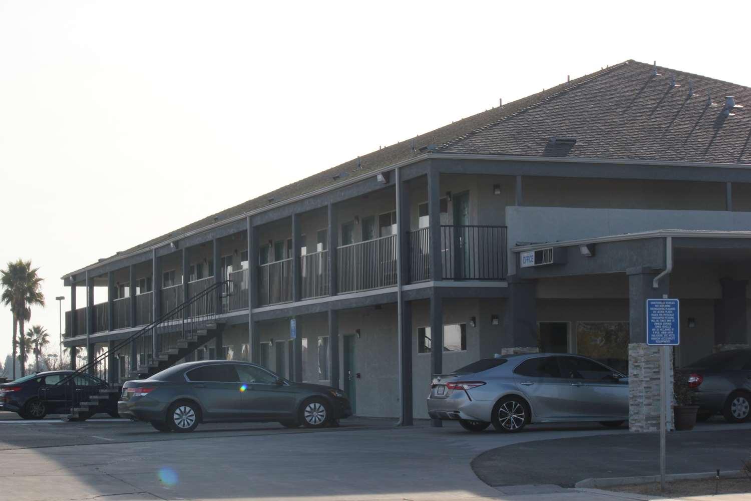 Surestay Hotel By Best Western Chowchilla Yosemite Exterior photo